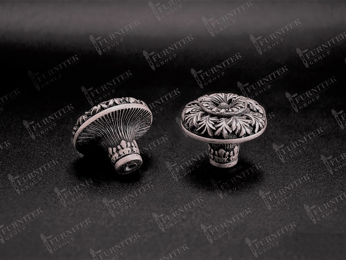 Мебельная ручка-кнопка Edgar Berebi 7725 античное серебро