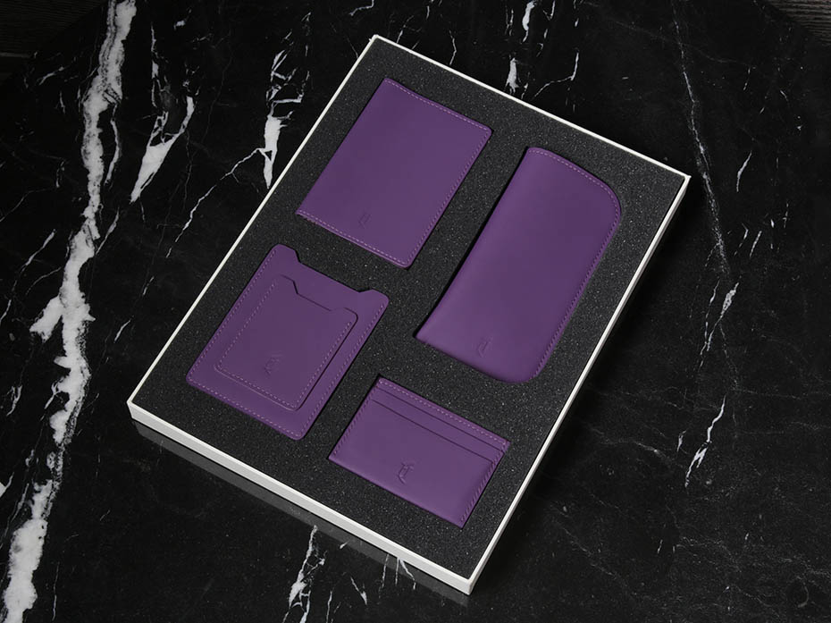 Подарочный набор аксессуаров из кожи FURNITEK FG-408