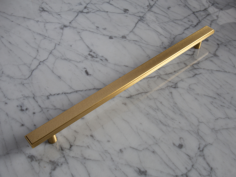 Мебельная ручка скоба Oliver Knights Beatrice CH II 360 мм матовая латунь