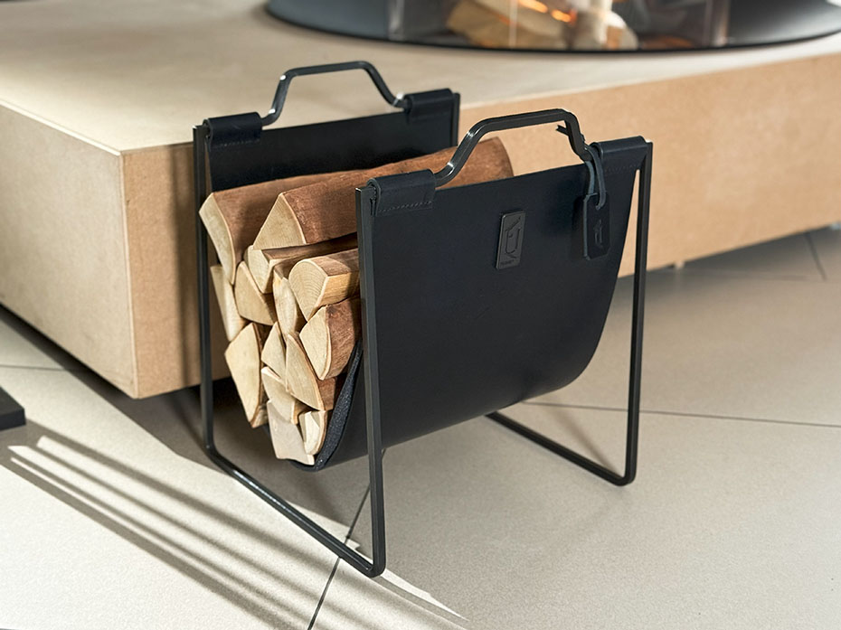 Дровница с кожаной вставкой FG-12048 чернёная латунь сатин