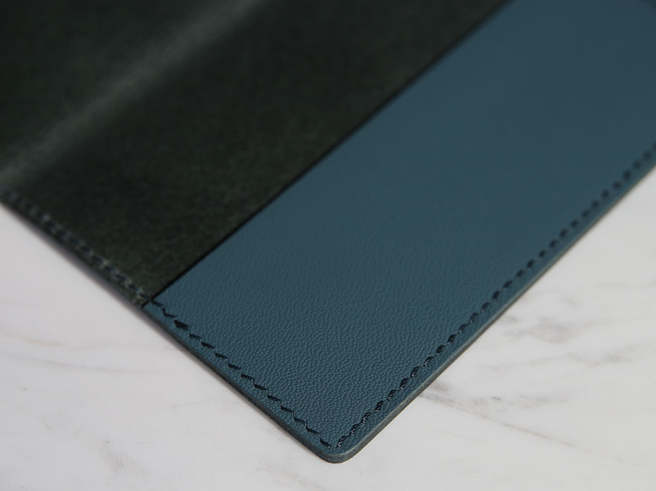 Обложка на паспорт FURNITEK модель FG-02019 из натуральной кожи цвет аквамарин