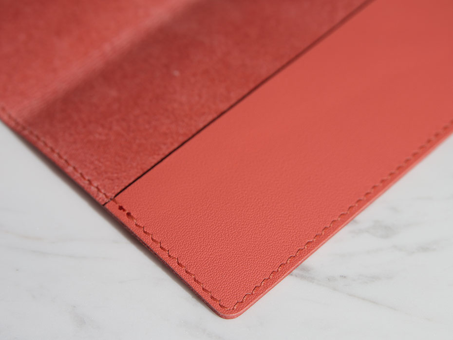 Обложка на паспорт FURNITEK модель FG-02025 из натуральной кожи цвет фламинго