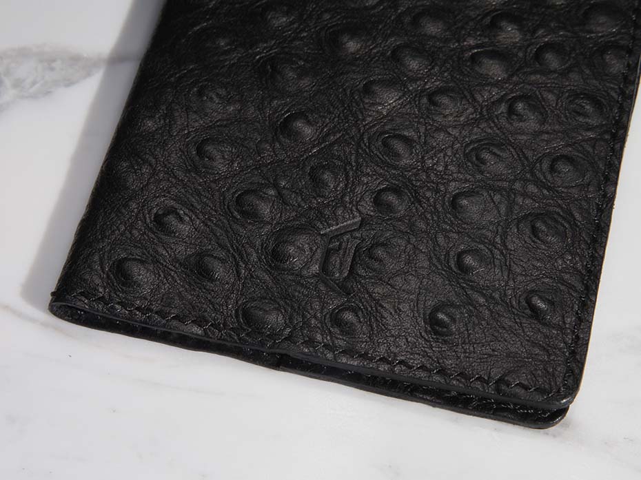 Обложка на паспорт FURNITEK модель FG-02028 из натуральной кожи цвет черный