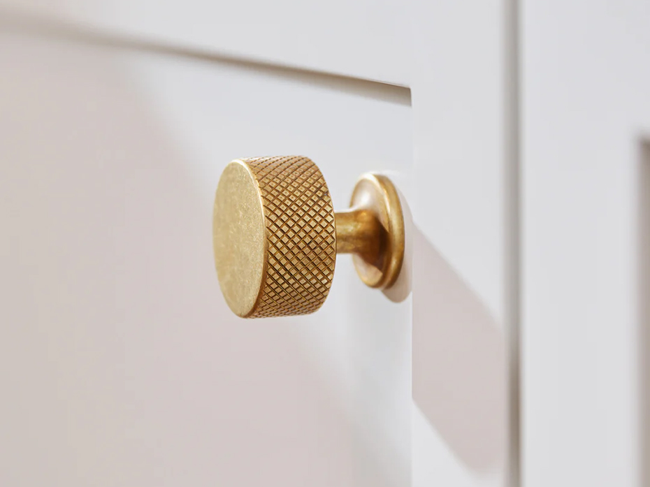 Мебельная ручка-кноб Armac Martin Sparkbrook 32 мм матовый никель