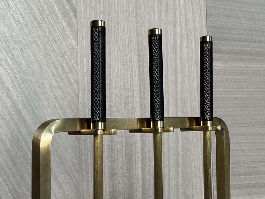 Каминный набор с дровницей FURNITEK FG-01117 матовая латунь