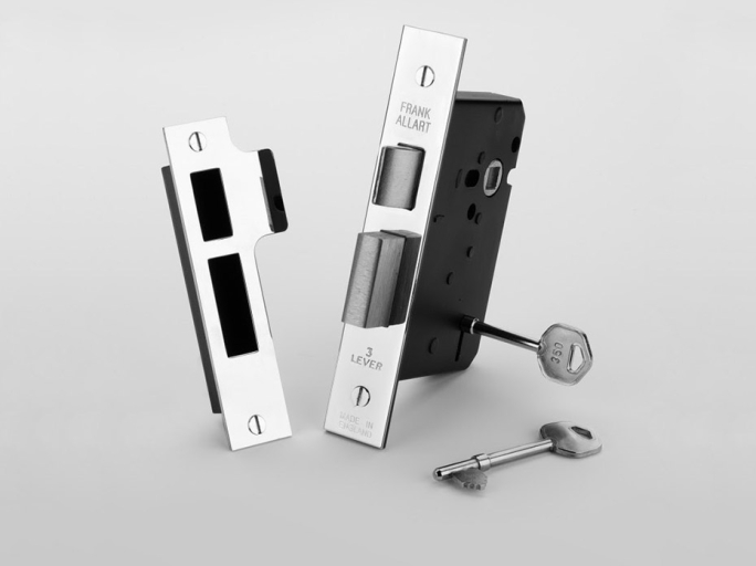 Дверной замок левый Frank Allart 7540 под ключ буратино