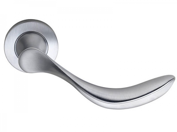 Дверная ручка на розетке Enrico Cassina ANNA C06911 матовый хром