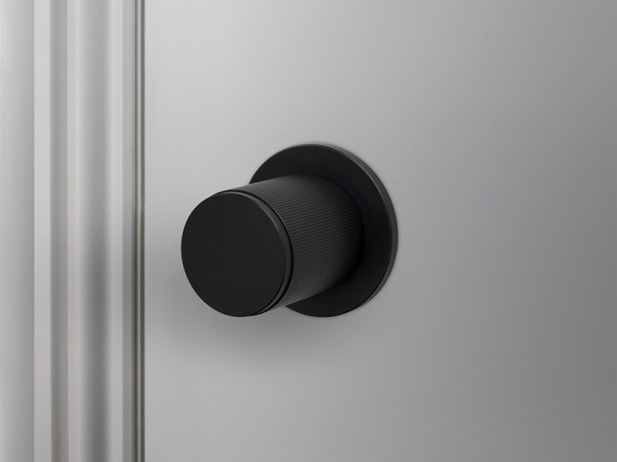 Дверная ручка-кноб D-40mm Buster and Punch Linear RDK-481052 черный