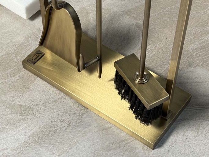 Каминный набор с дровницей FURNITEK FG-01124 античная латунь