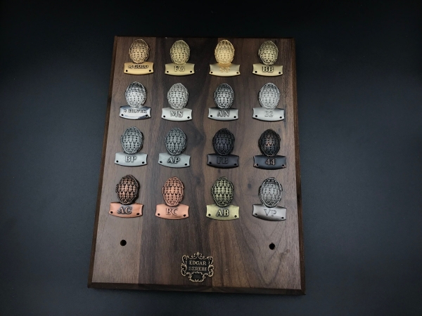 Мебельная ручка-кнопка Edgar Berebi 8389 