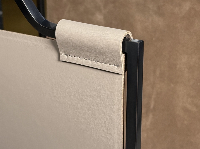 Дровница с кожаной вставкой FG-12058 чернёная полированная латунь