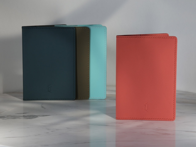 Обложка на паспорт FURNITEK модель FG-02025 из натуральной кожи цвет фламинго