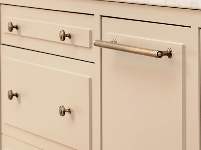 Мебельная ручка-кнопка Armac Martin Corona 32 мм полированная латунь