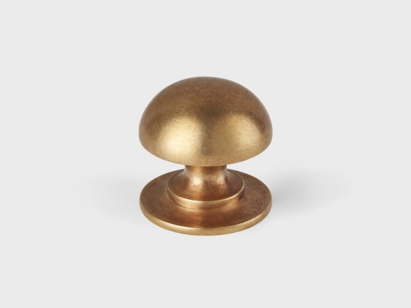 Мебельная ручка-кноб Armac Martin Cotswold (mushroom) античная латунь