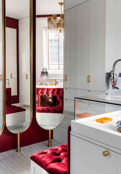 Стойки из латуни с зеркалами FURNITEK